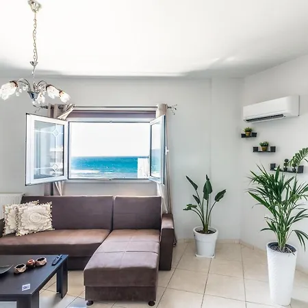 Spacious House With Seaview *